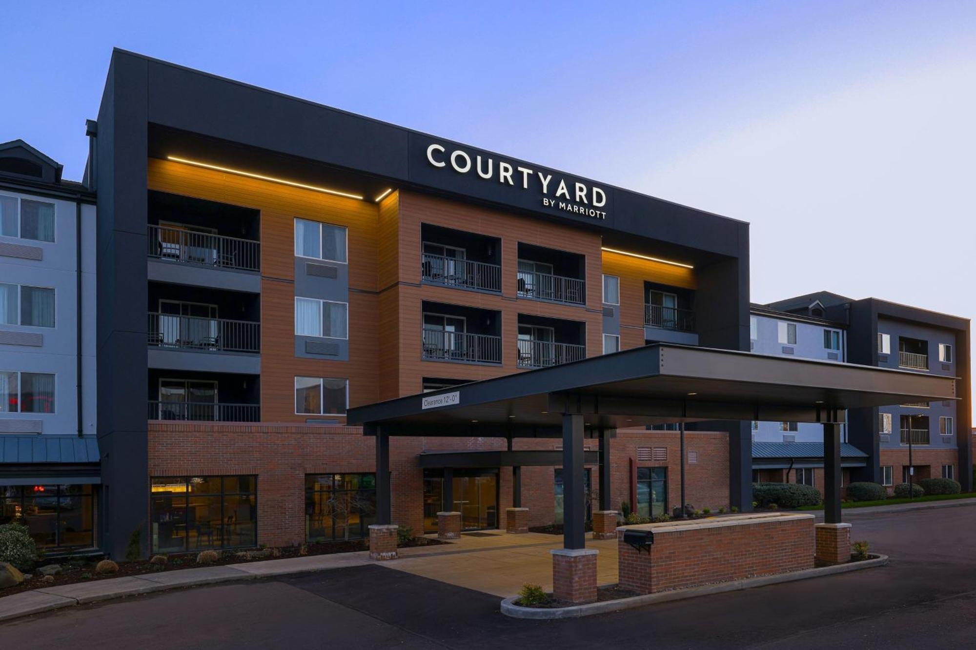 Courtyard By Marriott Portland Southeast/Клакамас Экстерьер фото